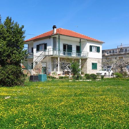 Apartments Grubisin ตรีบูนย์ ภายนอก รูปภาพ