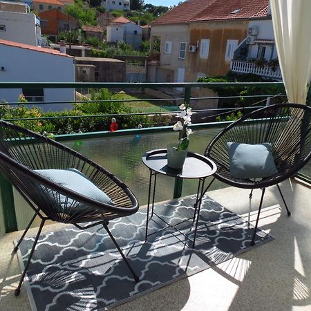 Apartments Grubisin ตรีบูนย์ ภายนอก รูปภาพ
