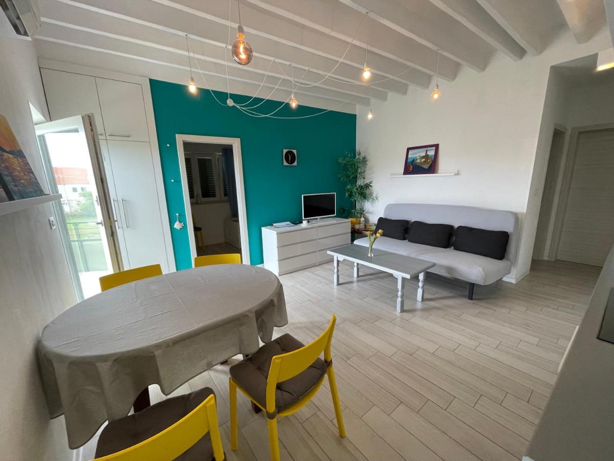 Apartments Grubisin ตรีบูนย์ ภายนอก รูปภาพ