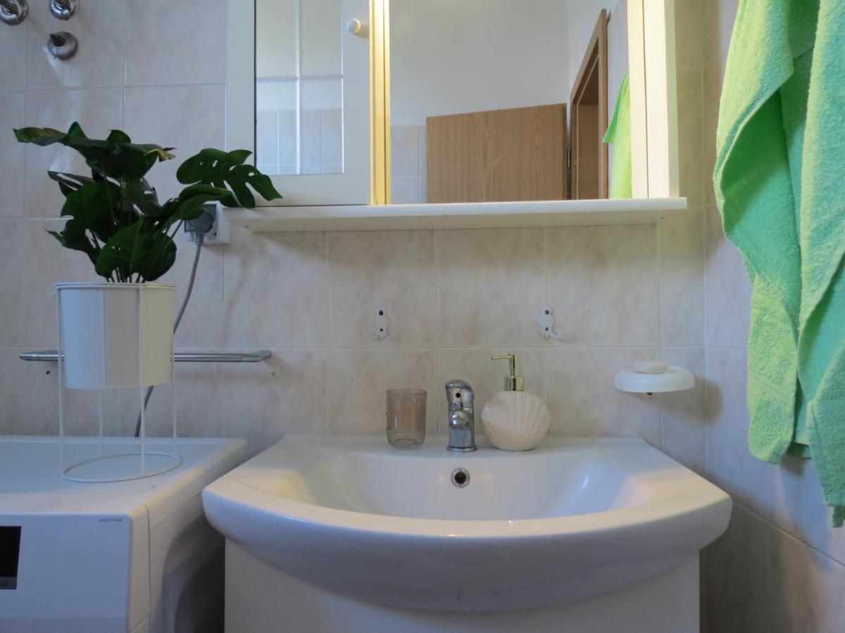 Apartments Grubisin ตรีบูนย์ ภายนอก รูปภาพ
