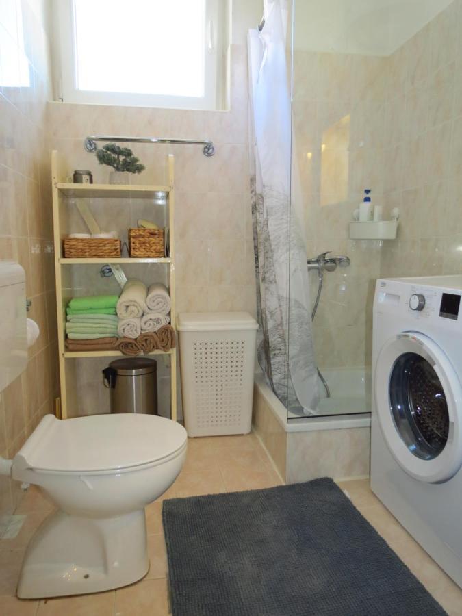 Apartments Grubisin ตรีบูนย์ ภายนอก รูปภาพ